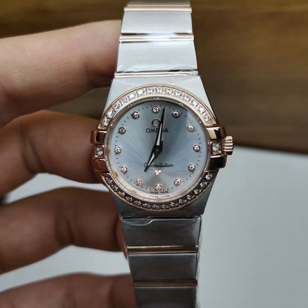 オメガ時計正面デザイン